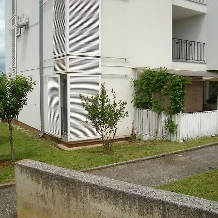 Apartman Andrea דירה באלה